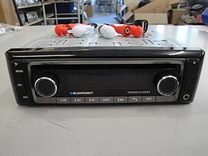 Blaupunkt Blaupunkt Toronto      420 Bt Radio/Cd/Mp3/Usb/Sd Card/Bluetooth 12 Volt